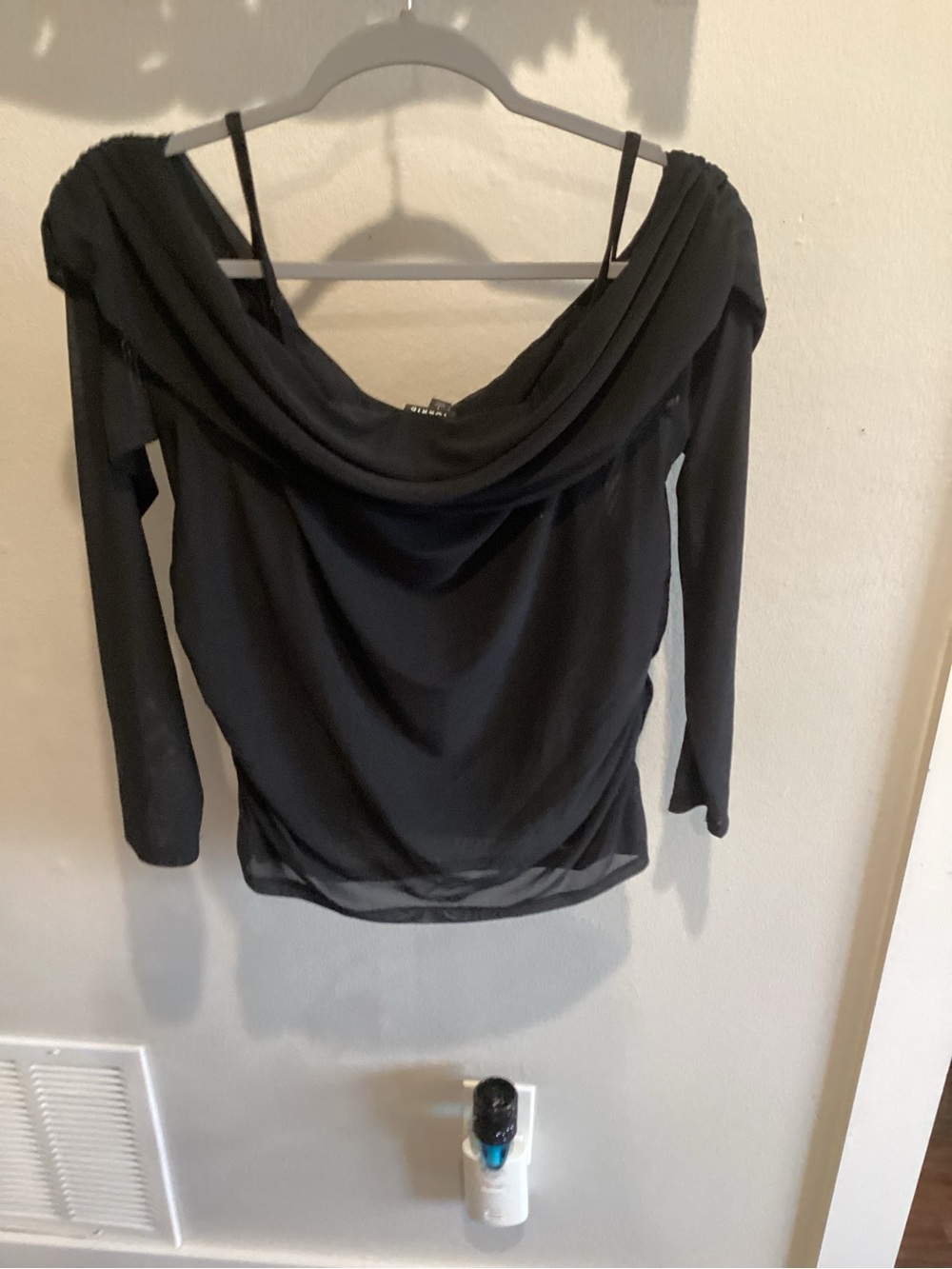 50% Off! 3 Days Only! NWT - Torrid - Black Draped Off-Shoulder Top - Sz 14w!!! - Picture 9 of 9